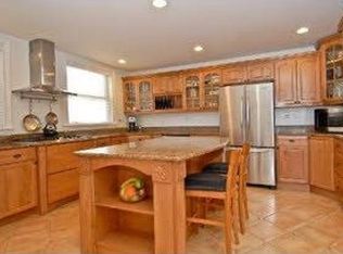 421 Ferndale Rd, Glenview, IL 60025