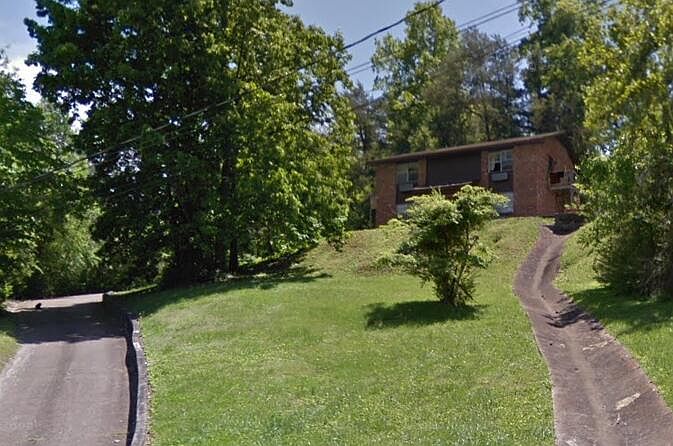 1st image of 4292-4293 Byrnewood Village Cir