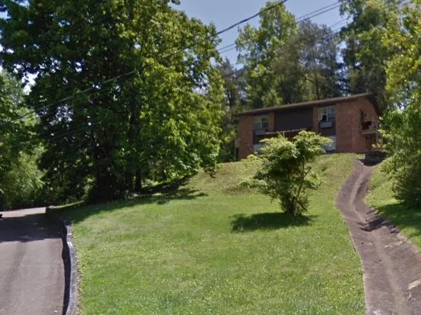 4292-4293 Byrnewood Village Cir, Hixson, TN 37343