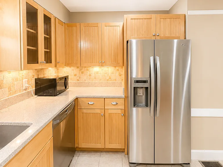 414 Cornell Pl — Photo 13