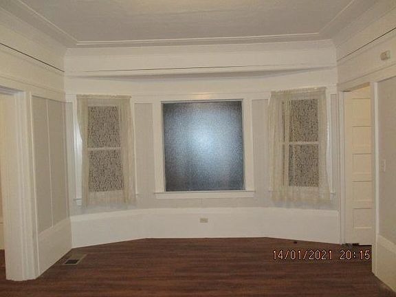 5th image of 3417 4th Ave