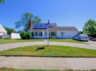 117 Loring Rd, Levittown, NY 11756