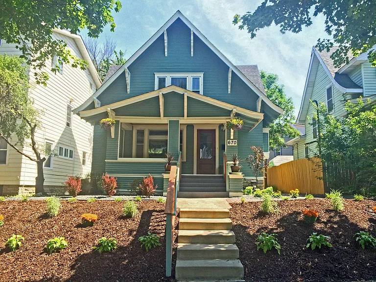 670 Ottawa Ave — Photo 1