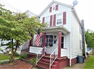 44 Center St, Hanover Township, PA 18706