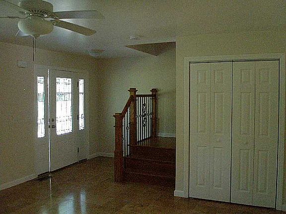 4th image of 388 Shore Acres Ave