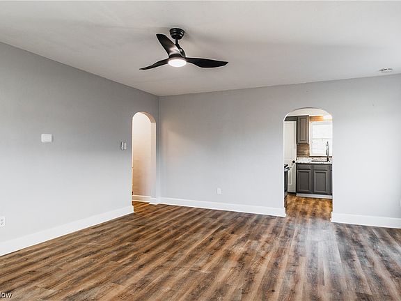4th image of 2606 23rd St
