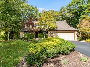 2209 Riivendell Dr, New Lenox, IL 60451