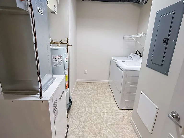 190 Carson Dr — Photo 25