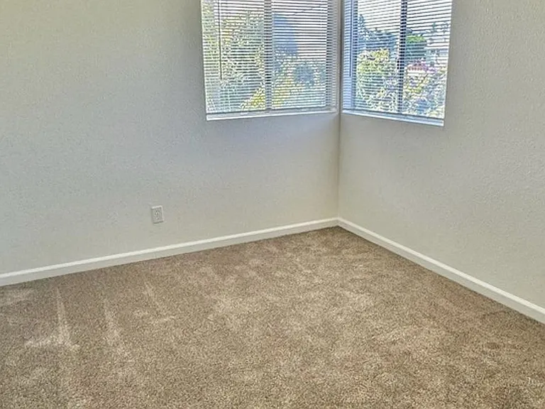 3515-3563 Roosevelt St - Su Casa Apartments — Photo 21