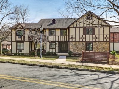23 Canterbury Rd #F, Chatham, NJ, 07928