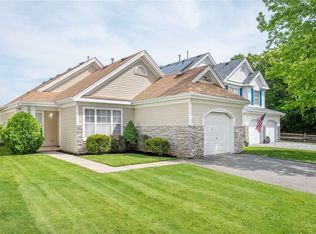 19 Ariel Dr, Middle Island, NY 11953
