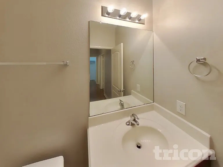 2031 Cone Flower Dr — Photo 13