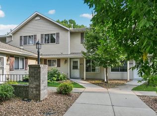 7662 13th St N, Oakdale, MN 55128