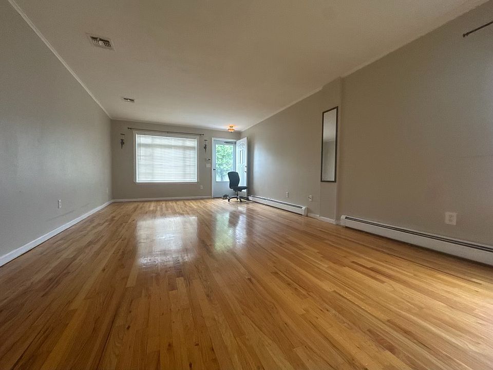 1st image of 43 Altavista Ct #1