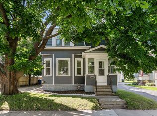 219 W 16th Ave, Oshkosh, WI 54902