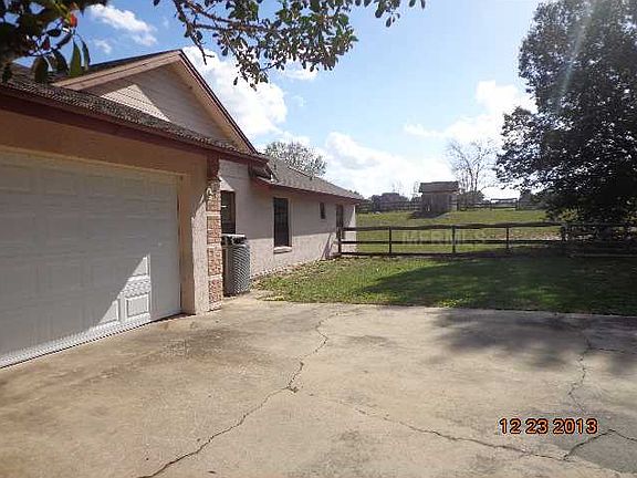 3rd image of 15232 Thoroughbred Ln