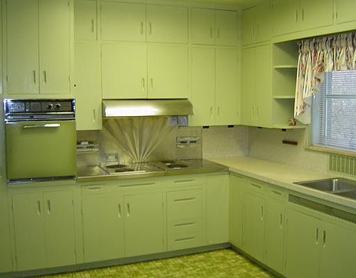 3rd image of 802 Mayflower Dr
