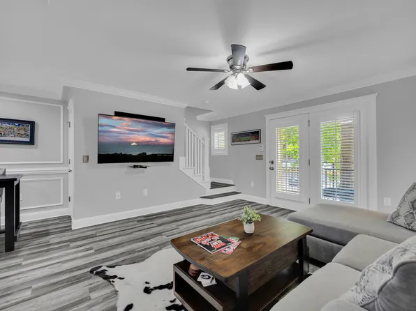 490 Barnett Shoals Rd, Athens, GA