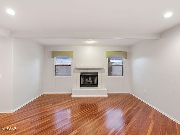 5th image of 410 N Joesler Ct