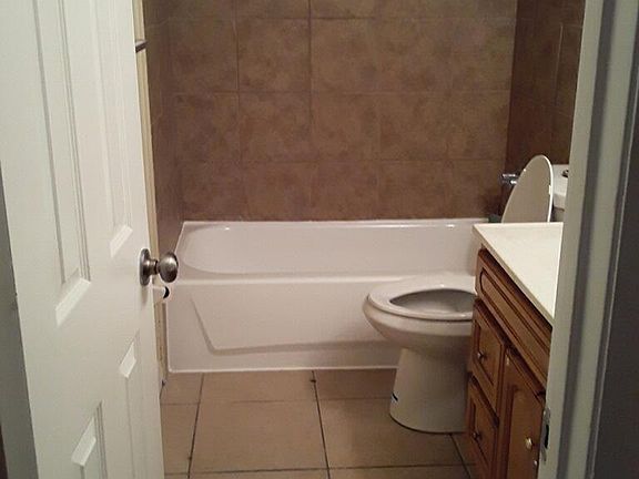 5th image of 3719 Ohio Ave APT 21