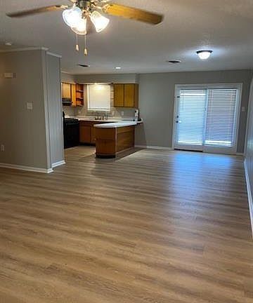 5th image of 1029 Joyce St