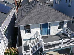 74 Wisconsin St, Long Beach, NY 11561
