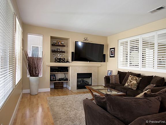 2nd image of 8806 Nandina Ct