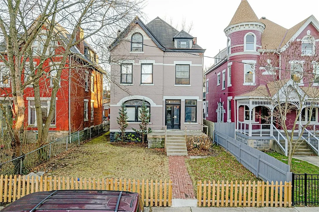 5514 Hays St photo 1