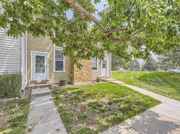 9035 W Floyd Avenue, Lakewood, CO 80227