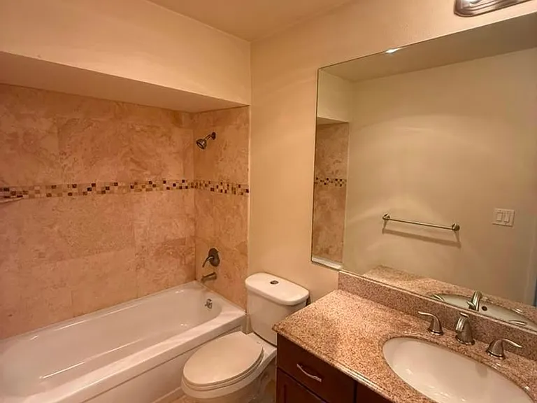 3050 Rue Dorleans #458 — Photo 3