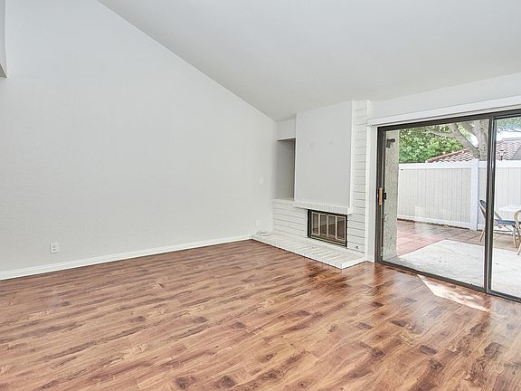 5th image of 22804 Chardonnay Dr