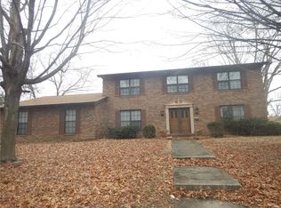 1020 N Smiley St, O'Fallon, IL 62269