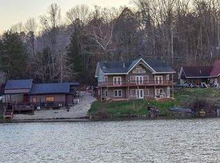 359 Lakeview Dr, Van Buren, MO 63965