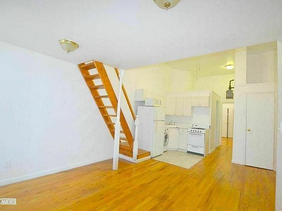 5th image of 15 W 100th St APT 5W