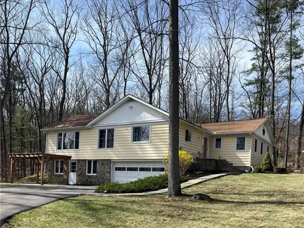 787 Larchmont Rd, Elmira, NY 14905