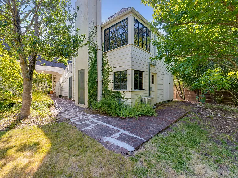1434 Fernwood Dr — Photo 39