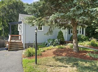 281 Sprague St, Dedham, MA 02026