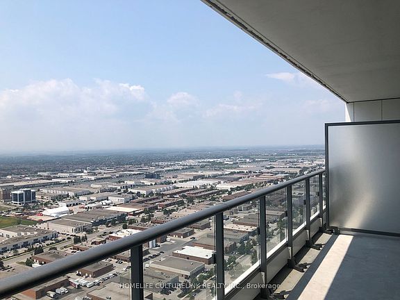 3rd image of 950 Portage Pkwy #4611