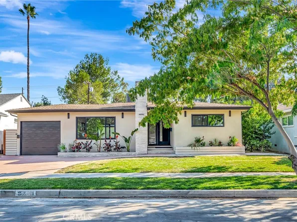 19434 Calvert St, Tarzana, CA 91335