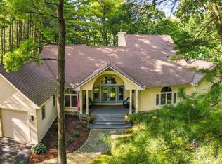 6900 Patrick Ct, Clarkston, MI 48346