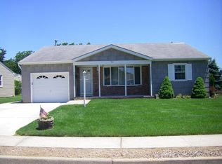3 Derby Ln, Toms River, NJ 08757
