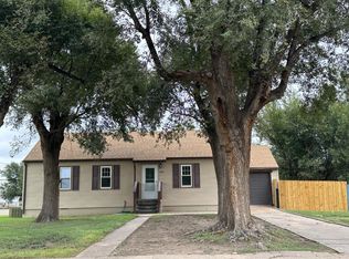 100 S Monroe St, Hugoton, KS 67951