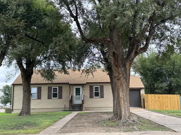 100 S Monroe St, Hugoton, KS 67951
