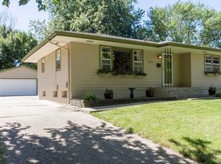 2577 E Tiffin Ave, Des Moines, IA 50317