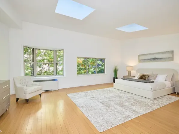 1400 Fifth Avenue image 5 of 13