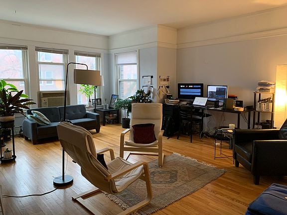 2nd image of 1319 W Early Ave APT 2