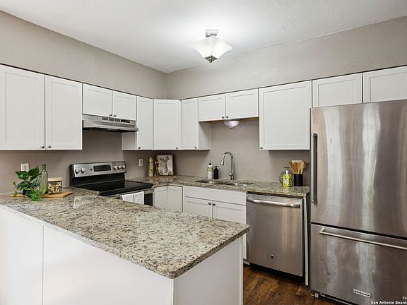 5th image of 9915 Powhatan Dr #E1