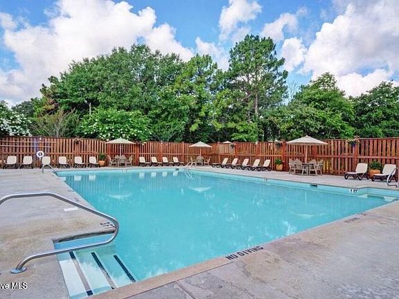 2nd image of 4008 Providence Ct