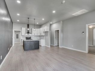 410 S 7th St, Chickasha, OK 73018