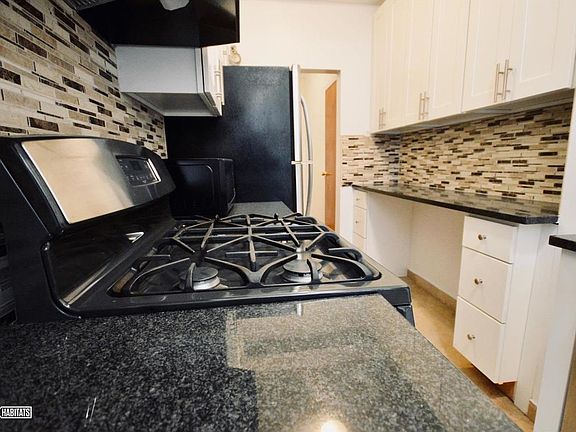 3rd image of 675 W End Ave APT 3D